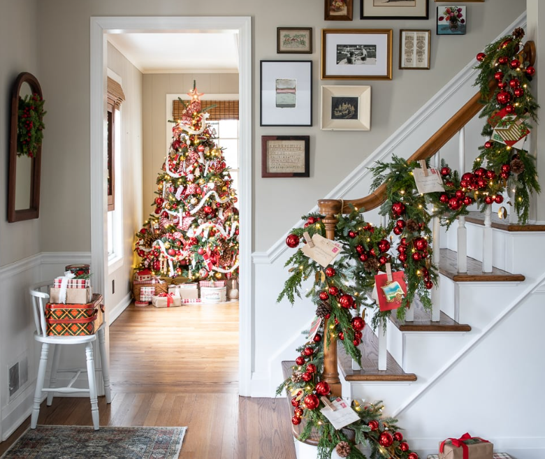 Christmas Decorating Tips for the residents in Lake Oswego & Tualatin, OR